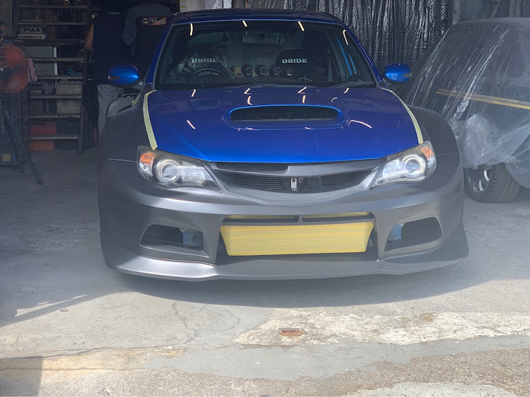 インプレッサ WRX STIのワンオフフェンダー・TE37・GRB・フルリメイク・ワイドボディに関するカスタム事例の投稿画像1枚目