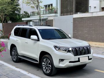 Khi nhắc đến danh sách xe Toyota 7 chỗ đang bán tại Việt Nam, Land Prado dĩ nhiên là cái tên không thể bỏ qua.