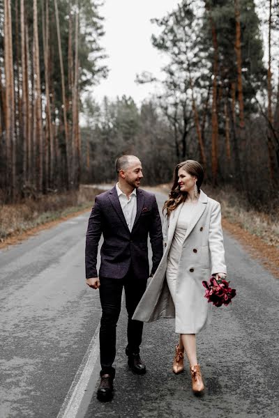 Fotógrafo de casamento Natalya Prostakova (prostakova). Foto de 17 de março 2020