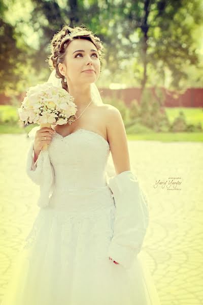 Wedding photographer Yuriy Yurev (yu-foto). Photo of 19 April 2016