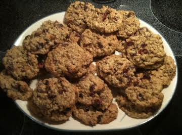 Deluxe Walnut, Chocolate Chip,Oatmeal Cookies