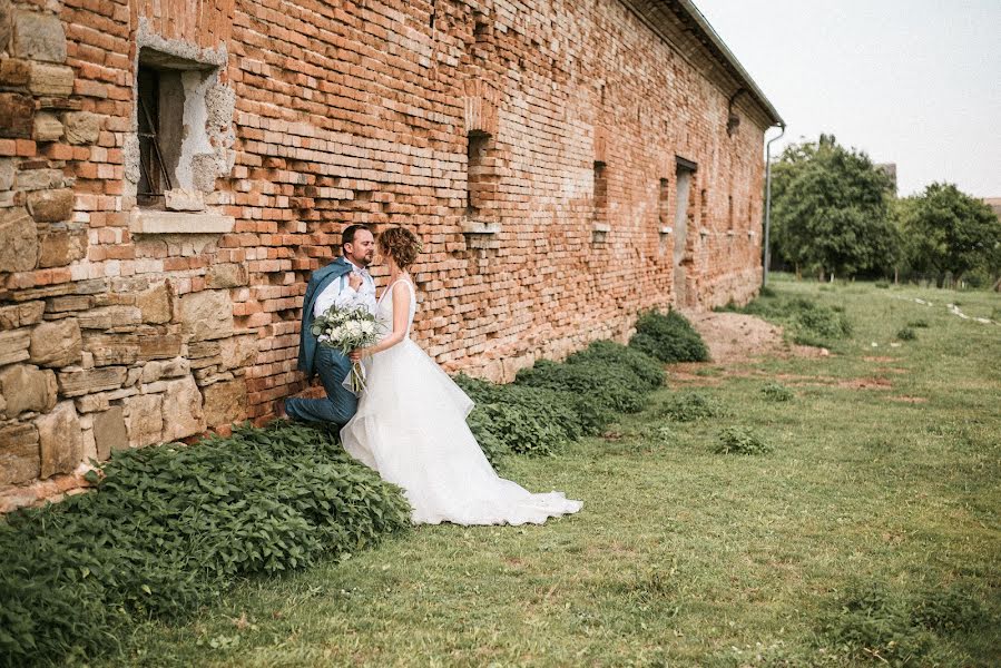 Fotógrafo de casamento Markéta Kousalová (mkousalova). Foto de 12 de agosto 2021