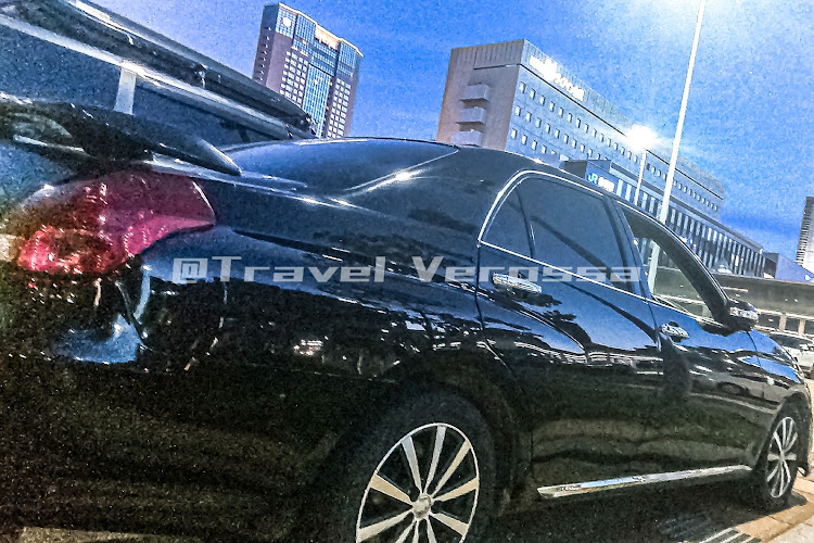 ヴェロッサの石川県・金沢市・金沢駅西広場一般車駐車場・リクエスト募集・納車記念日に関するカスタム事例の投稿画像2枚目