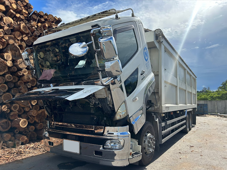 アルトワークスのアルトバン・HA36V・HINO プロフィア・LED交換作業に関するカスタム事例の投稿画像5枚目