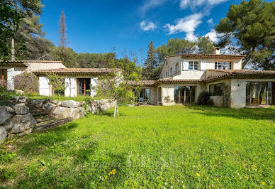 Maison avec piscine 16