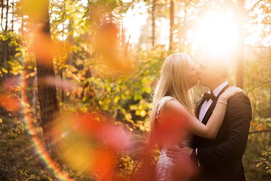 Fotógrafo de bodas Aleksandra Podlińska (kolorowekadry). Foto del 18 de febrero 2019