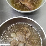 鬍鬚忠牛肉湯