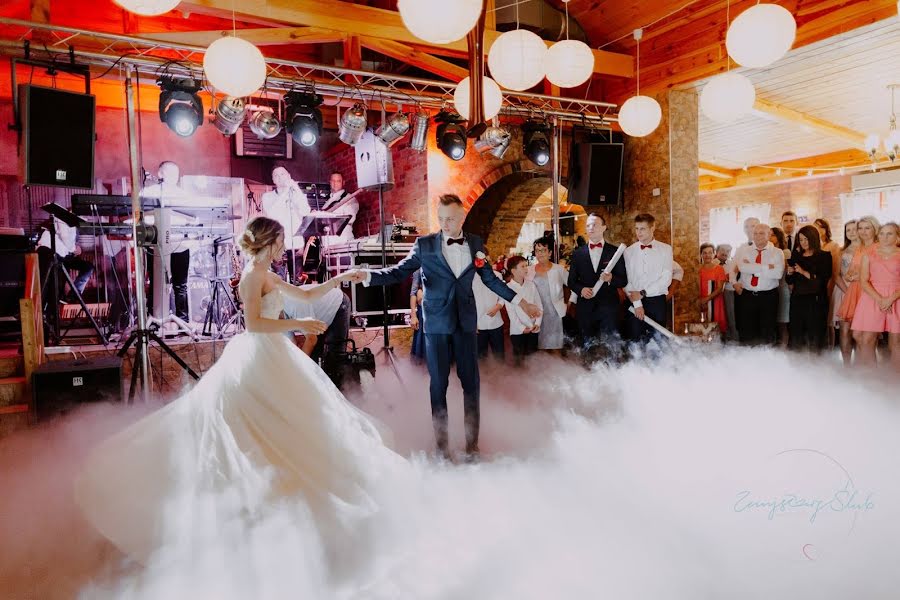 Fotógrafo de bodas Anna Frąckowiak (zmyslowyslub). Foto del 24 de febrero 2020