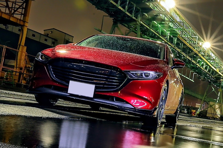 MAZDA3の広島・実は大雨警報😱・丑三つ時ドライブ😱・三脚忘れて地べた撮り😱・触発撮影📸に関するカスタム事例の投稿画像2枚目
