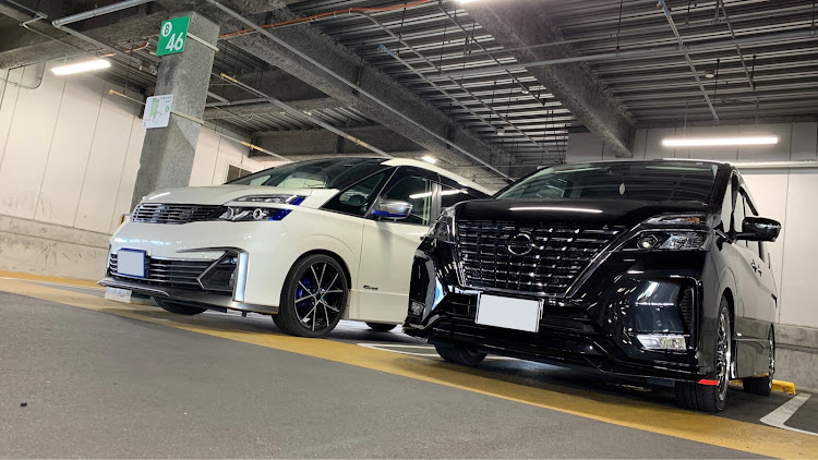 セレナのかーず号・ブルーハワイ・カップホルダー・東海岸から近い場所に関するカスタム事例の投稿画像1枚目