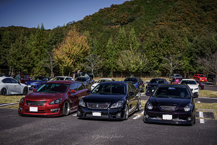 クラウンアスリートのシンプル仕様・鞍ヶ池公園・大人のピクニック・ガレージUME・いちゃりばちょうで〜🐉に関するカスタム事例の投稿画像1枚目