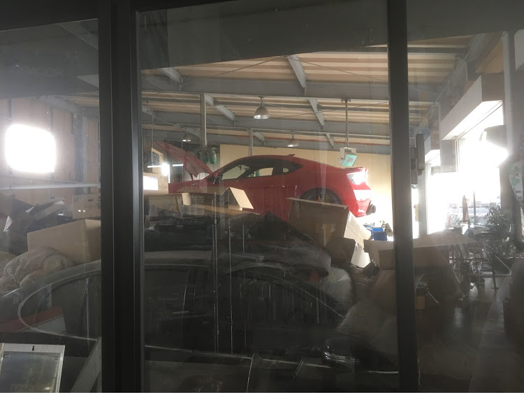 86のエンジンオイル交換・足回り異音・最終手段のお店任せ！！に関するカスタム事例の投稿画像1枚目