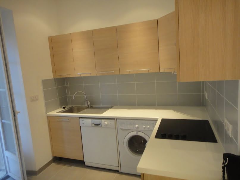 Location  appartement 3 pièces 63 m² à Bastia (20200), 831 €