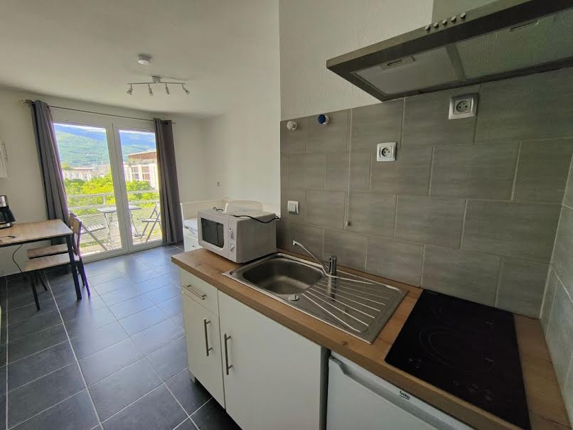 Location meublée appartement 1 pièce 18 m² à Grenoble (38000), 499 €