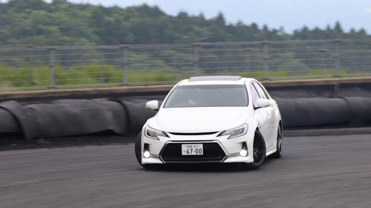 マークXのexart・マークX 130系・ATドリ車・マークX G'sに関するカスタム事例の投稿画像1枚目