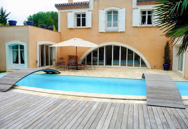 Villa with pool and terrace 5