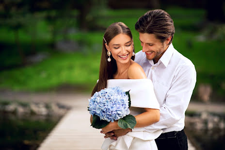 ช่างภาพงานแต่งงาน Vika Miroshnichenko (vrodekakvika) ภาพเมื่อ 17 สิงหาคม 2019