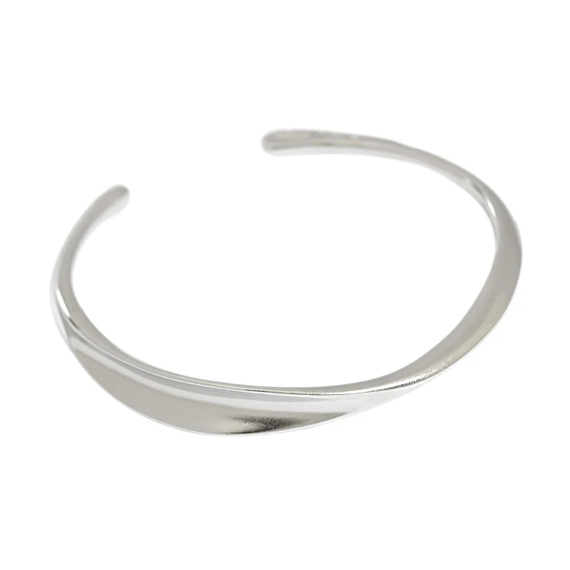 Armband Ins Irregular Fashion Sterling Zilver, een trendy sieraad voor dames, perfect voor een stijlvolle look, uniek en modieus design