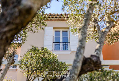 Maison avec piscine et terrasse 9