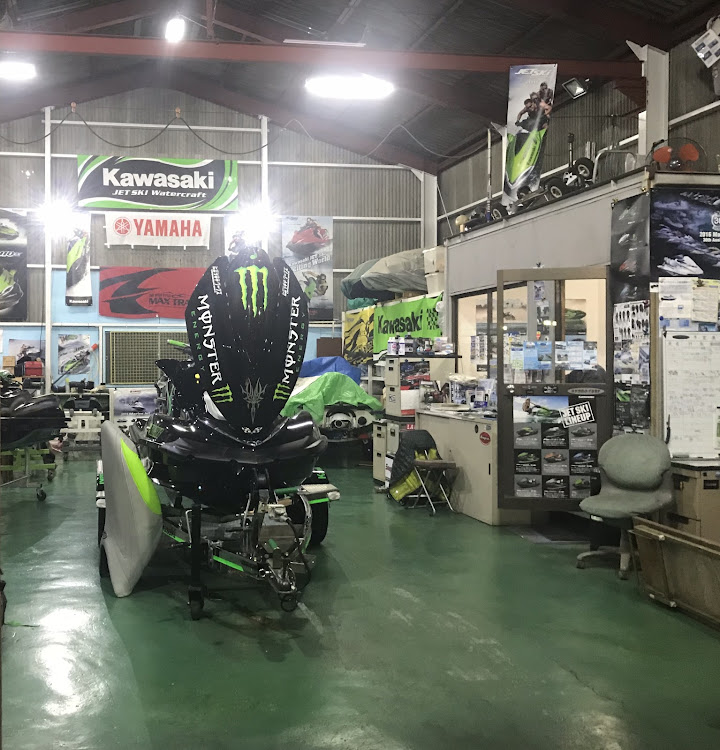 ジムニーの広域走航隊アルカディア・メンテナンス完了！・工場・妄想！・オーダーステッカー？に関するカスタム事例の投稿画像2枚目