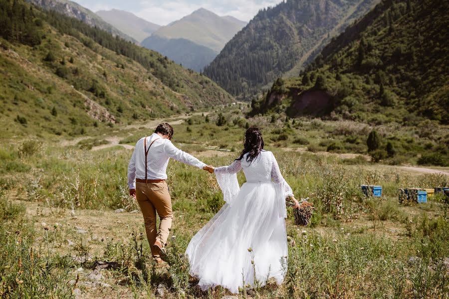 Vestuvių fotografas Oksana Shuvalova (oksanashuvalova). Nuotrauka 2020 kovo 12