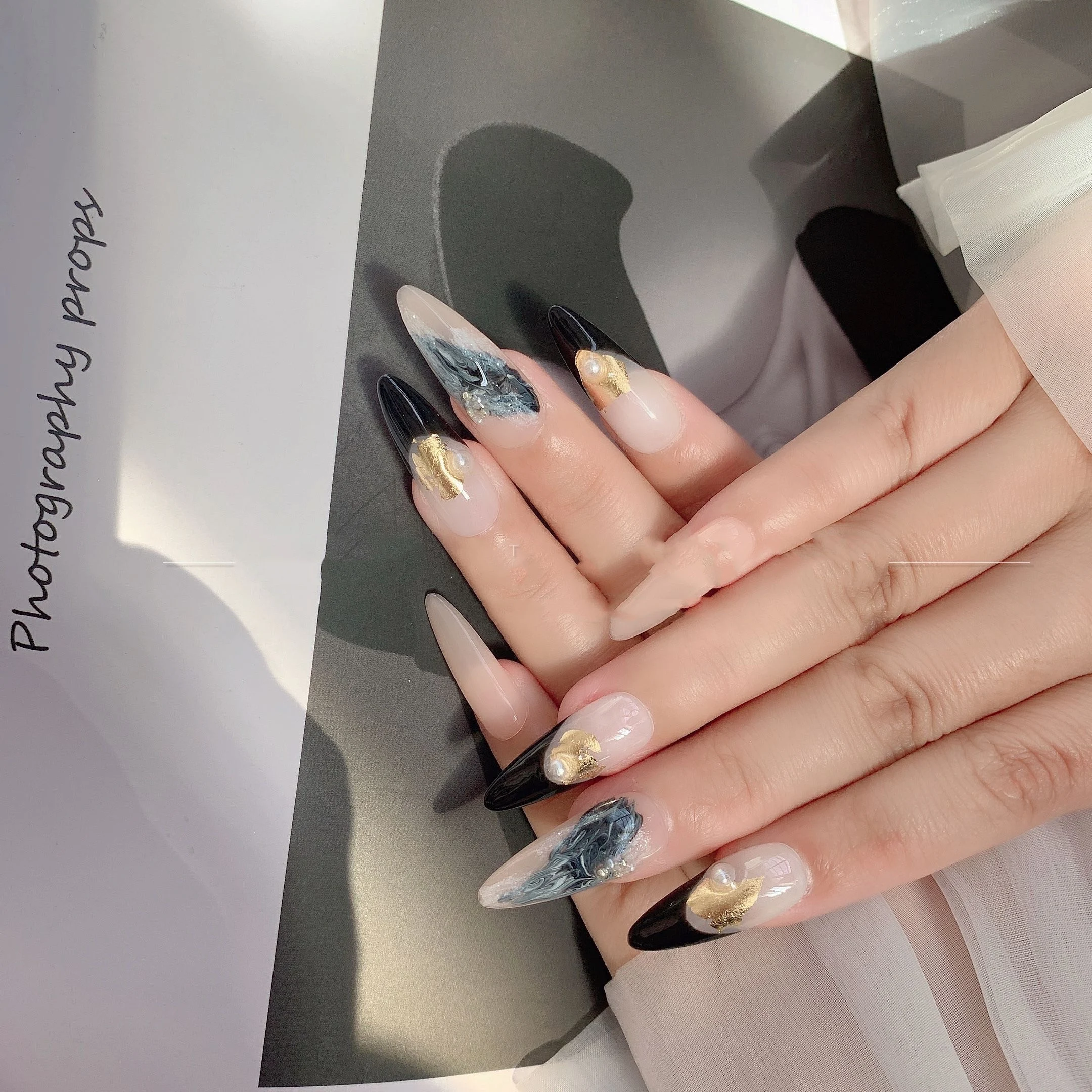 Title 6, Patchs à ongles nude transparents effet glace b...