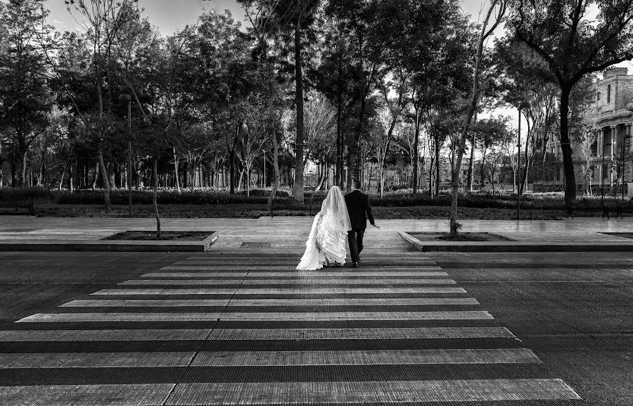 Wedding photographer Christopher De La Orta (delaorta). Photo of 17 April 2015