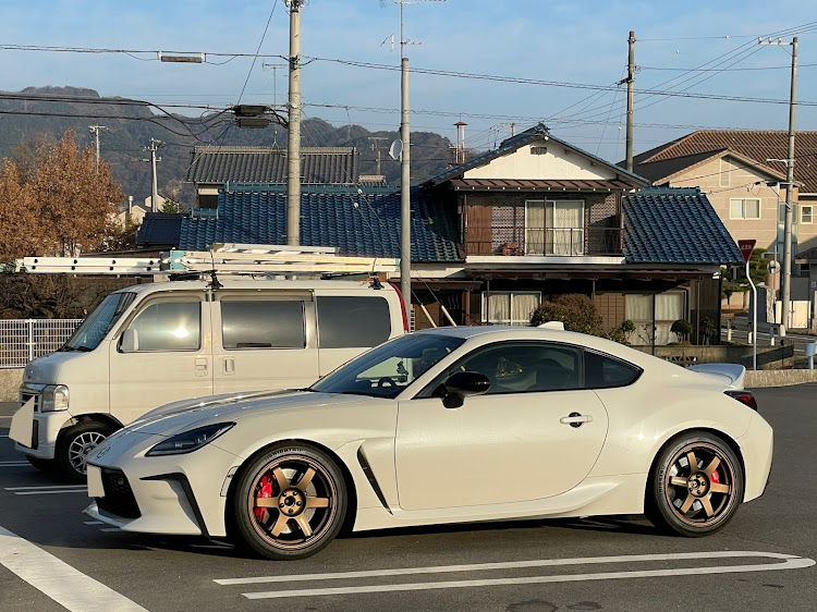 GR86の今年1年ありがとうございました・来年もよろしくお願いします・デフオイル交換に関するカスタム事例の投稿画像1枚目