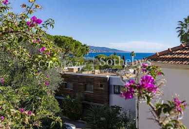 Maison en bord de mer avec jardin 4