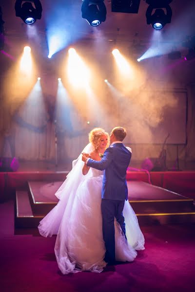 Bryllupsfotograf Denis Fadeev (den23rus). Bilde av 10 november 2014