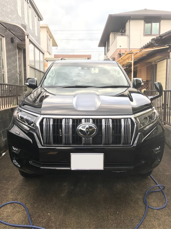 ランドクルーザープラドの洗車・点検・アドブルー・エンジンオイル交換に関するカスタム事例の投稿画像1枚目