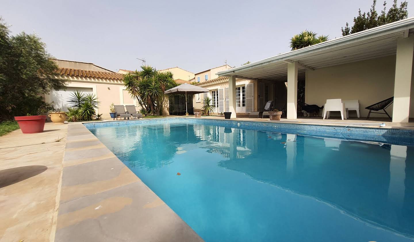 House with pool and terrace Narbonne
