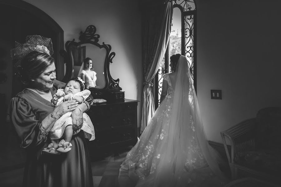 Wedding photographer Leandro González (zurfotografia). Photo of 17 November 2022