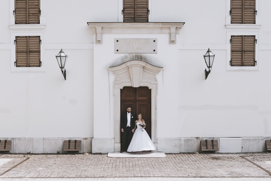 Bryllupsfotograf Levente Gulyás (gulyaslevente). Foto fra februar 11 2019