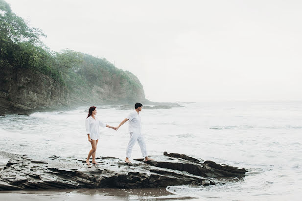 Fotógrafo de casamento Volodymyr Ivash (skillove). Foto de 19 de abril 2017