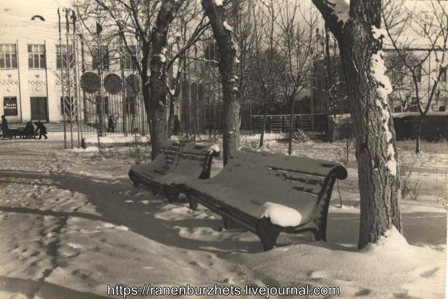 Зимний Чаплыгин. Часть 1. Улица, Советская, здания, 1967год, Фотографии, корпус, городском, Гостинных, рядов, соборный, Чаплызинского, Святой, зооветтехникума , Троицы, южных, конца, Чаплыгинского, краеведческого, музея, архива