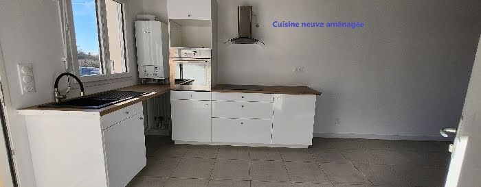 Location  maison 4 pièces 80 m² à Saint-Hilaire (31410), 1 200 €