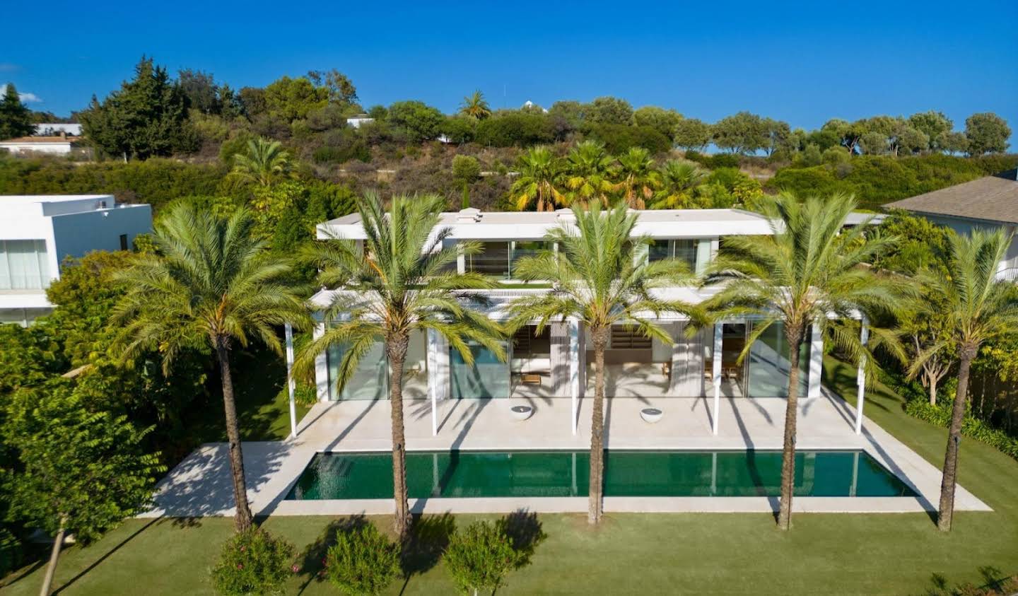 Villa avec piscine et terrasse Casares