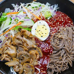 Spicy Buckwheat Noodle with Snails