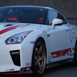 NISSAN GT-R R35