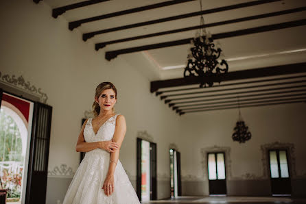 Fotografo di matrimoni Alejandro González (alexgzzph). Foto del 17 marzo 2020