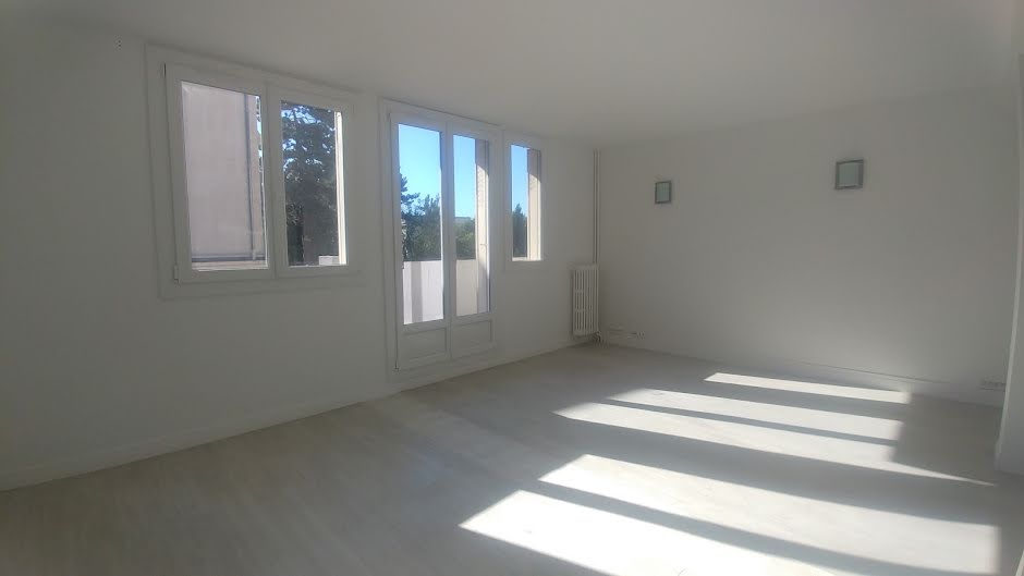 Vente appartement 3 pièces 58.41 m² à Versailles (78000), 325 000 €