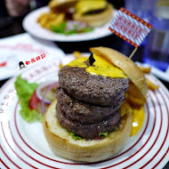 兔子兔子 Rabbit Rabbit 美式漢堡餐廳(板 橋 府 中 店)