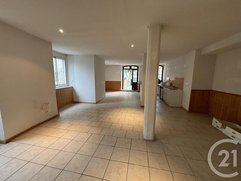 Vente appartement 3 pièces 92.59 m² à Saint-Etienne-les-Orgues (04230), 118 000 €