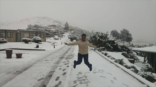 It has been snowing heavily at the Witsieshoek Mountain Lodge in the Free State.