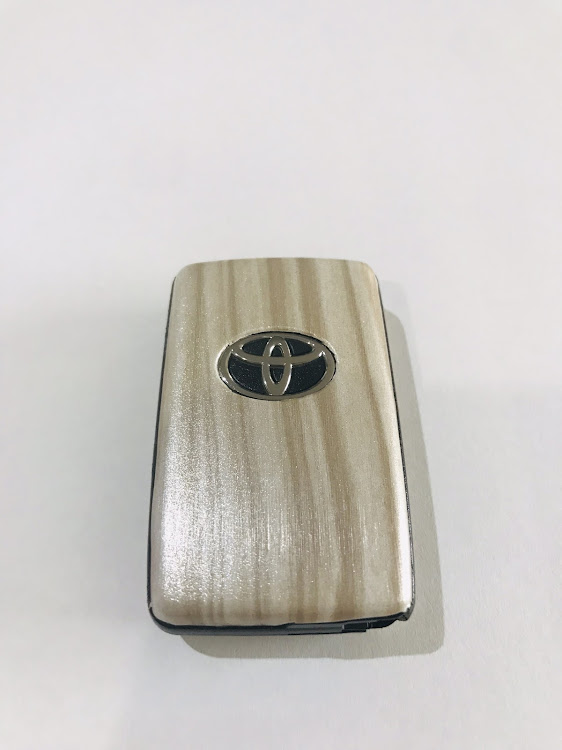 カローラルミオンの3M・スマートキー🔑・DIYに関するカスタム事例の投稿画像3枚目