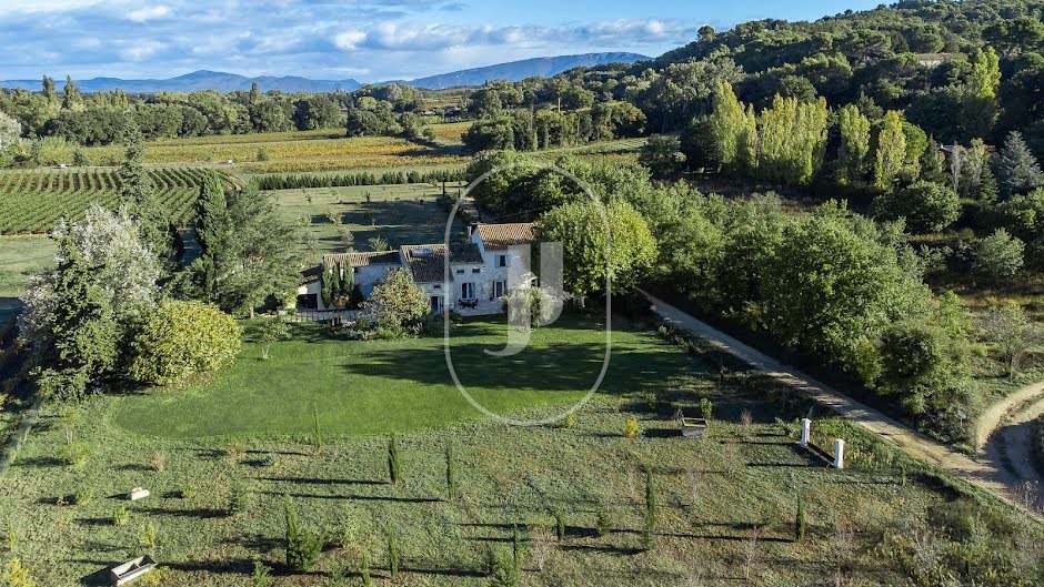 Vente maison 10 pièces 295 m² à Vaison-la-Romaine (84110), 1 095 000 €