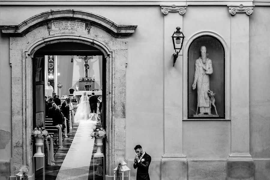 Fotógrafo de casamento Lorenzo Loriginale (lorenzoloriginal). Foto de 15 de janeiro 2023