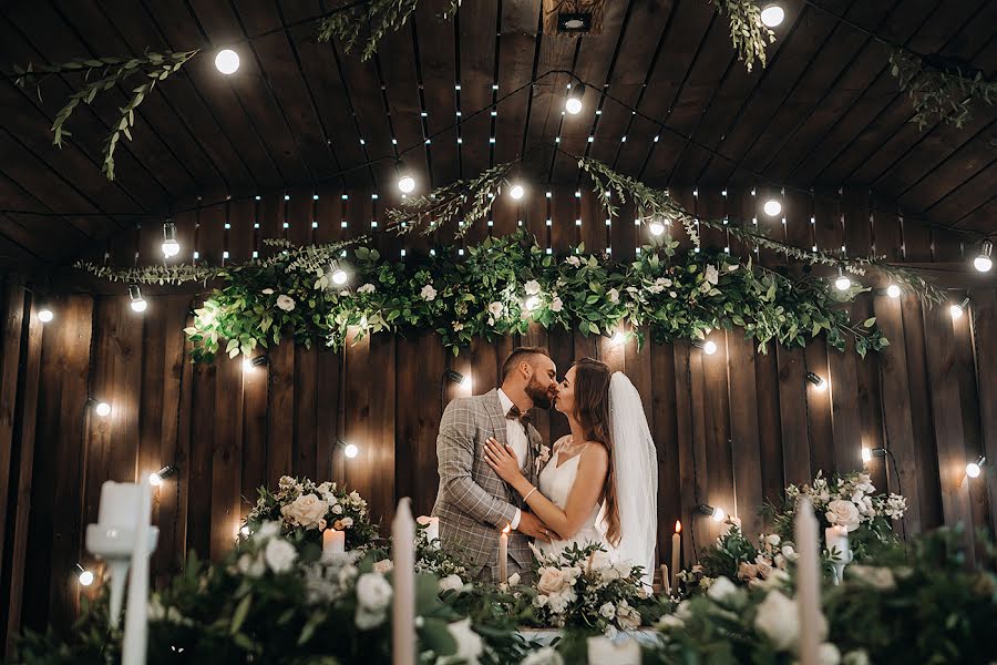 Fotógrafo de casamento Aleksandr Lobach (lobach). Foto de 23 de dezembro 2021