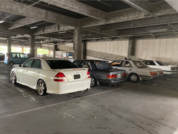 マークII セダンの息子とコラボ・クルマいじり・若者旧車に関するカスタム事例の投稿画像3枚目